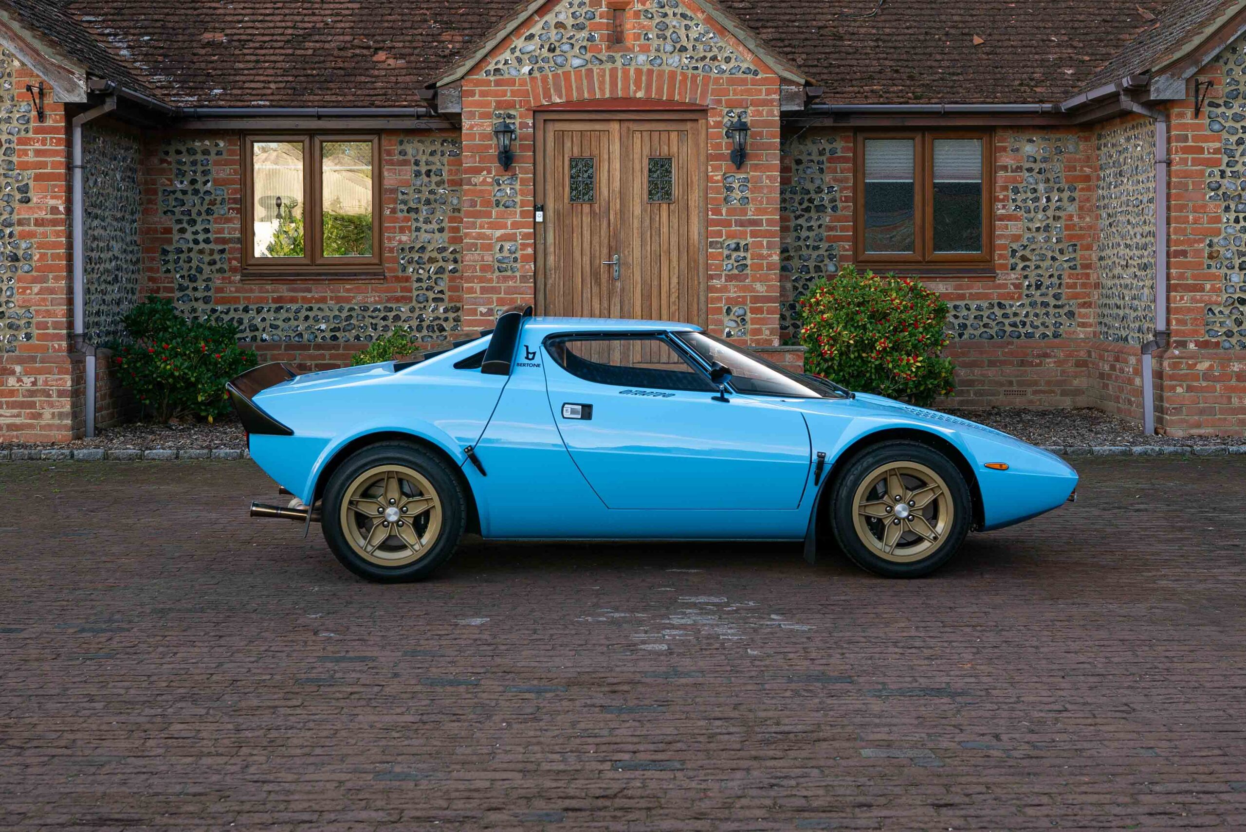 Lancia_LowRes_V2_1