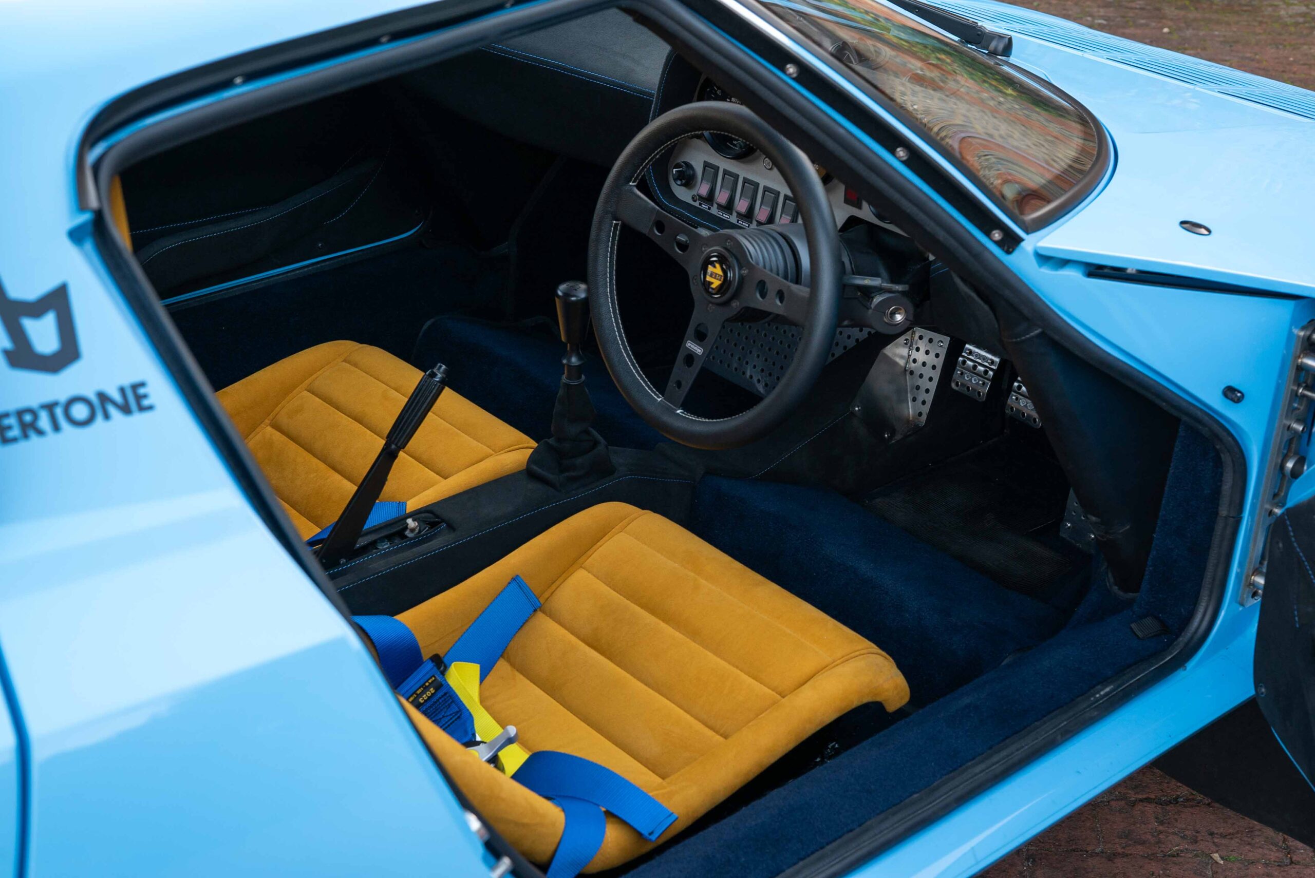 Lancia_LowRes_V2_12
