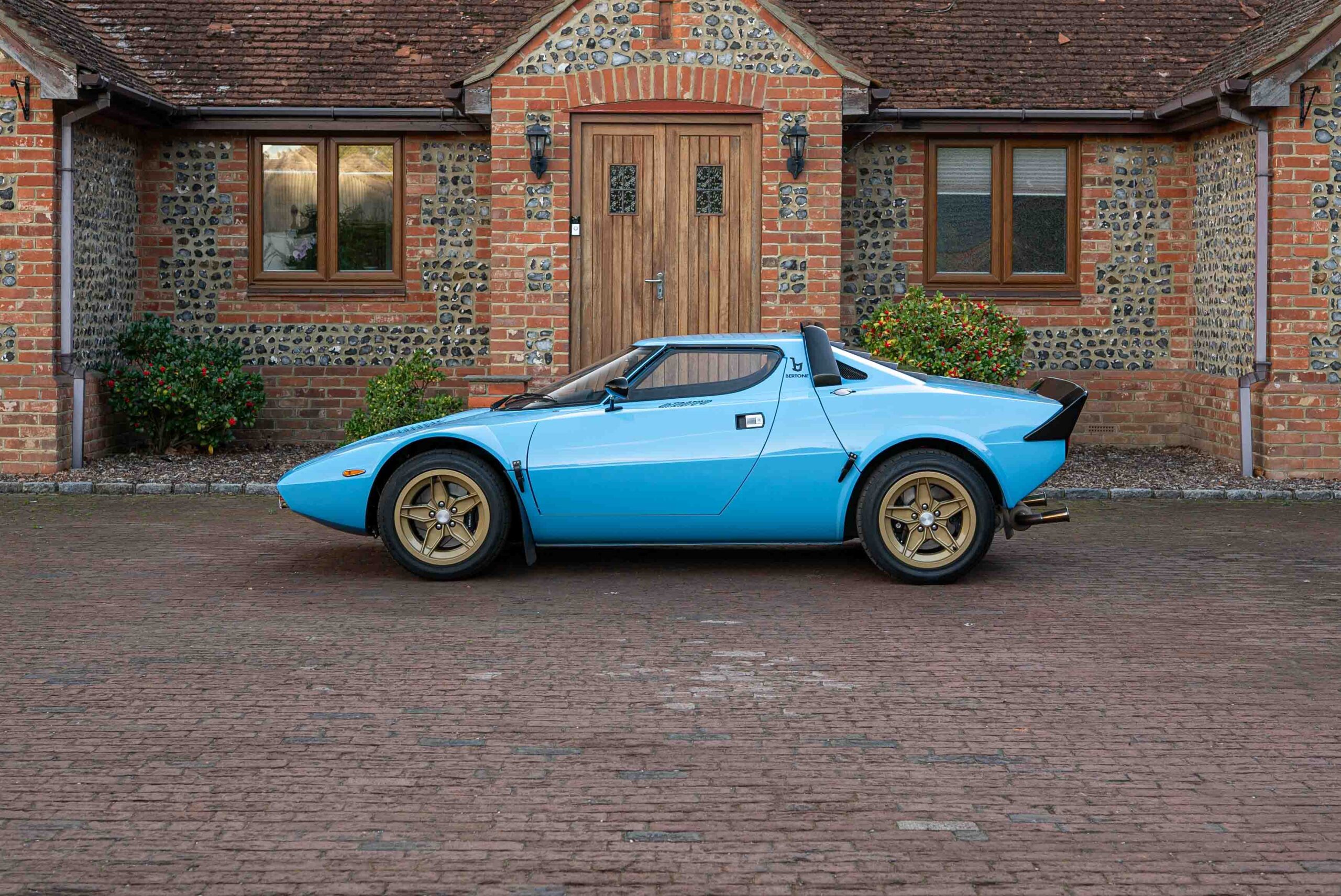 Lancia_LowRes_V2_29