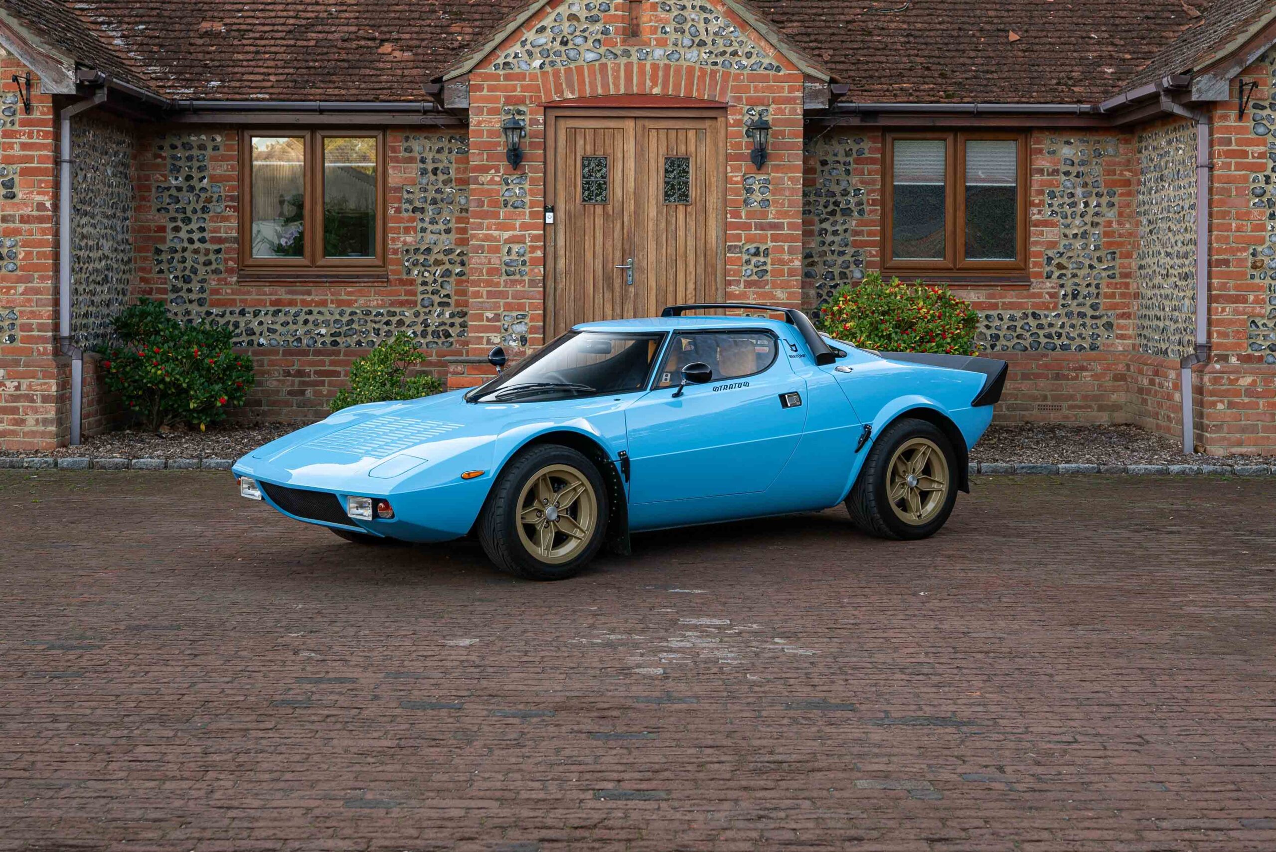 Lancia_LowRes_V2_30