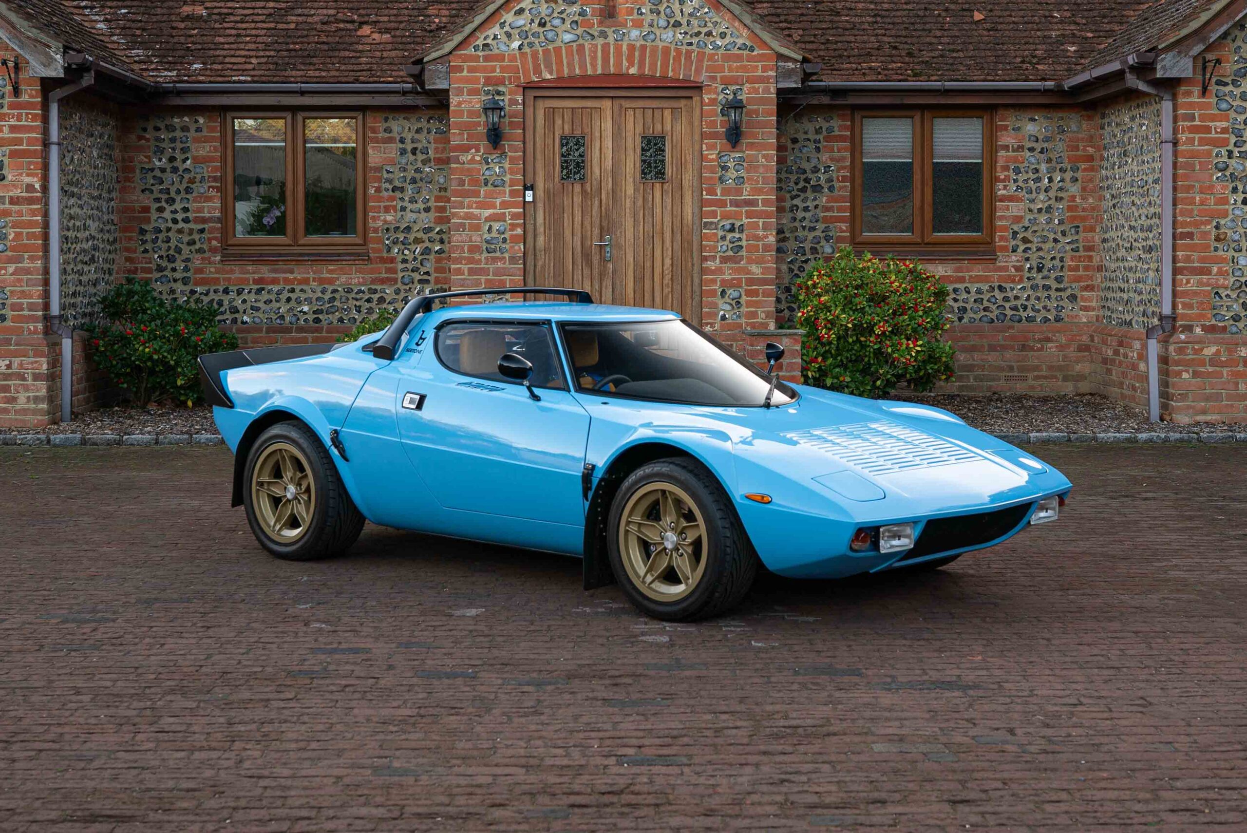 Lancia_LowRes_V2_33