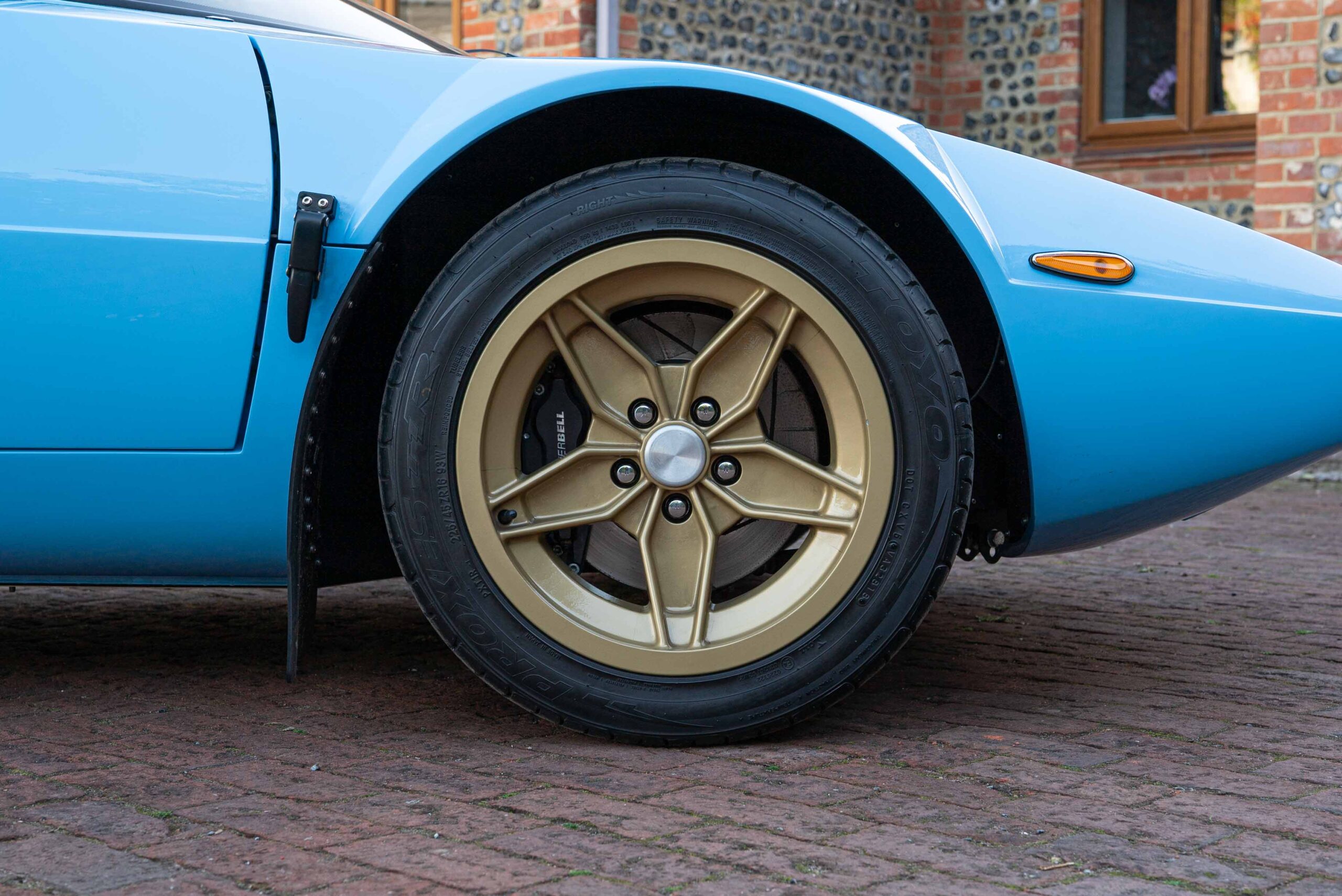 Lancia_LowRes_V2_9